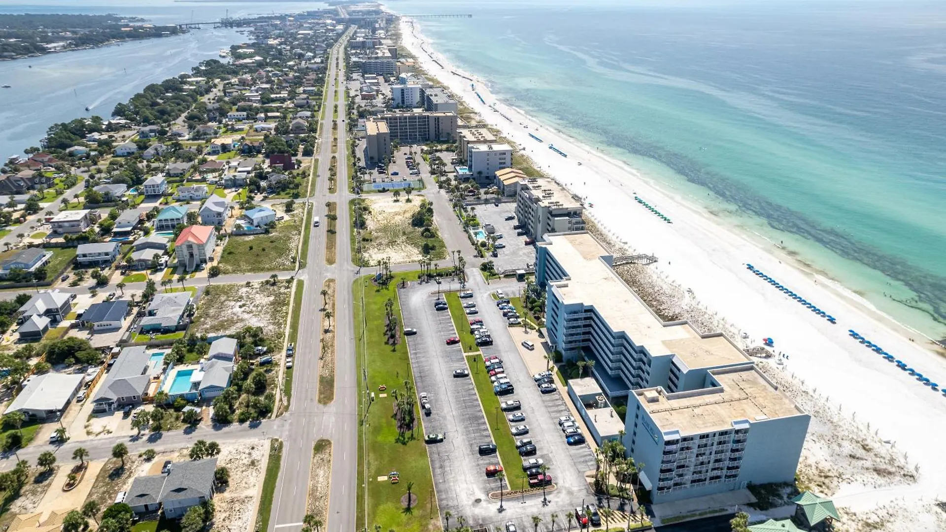 Apartment Oceania 204- By Holiday Isle Properties Destin