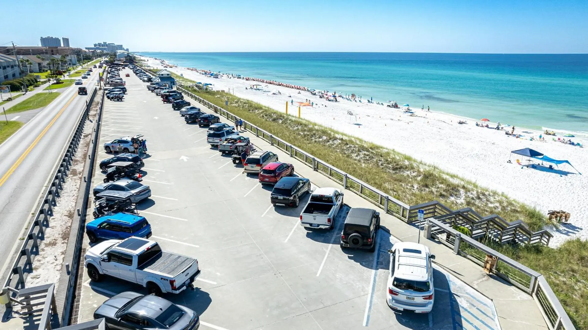 Oceania 204- By Holiday Isle Properties Destin Apartment