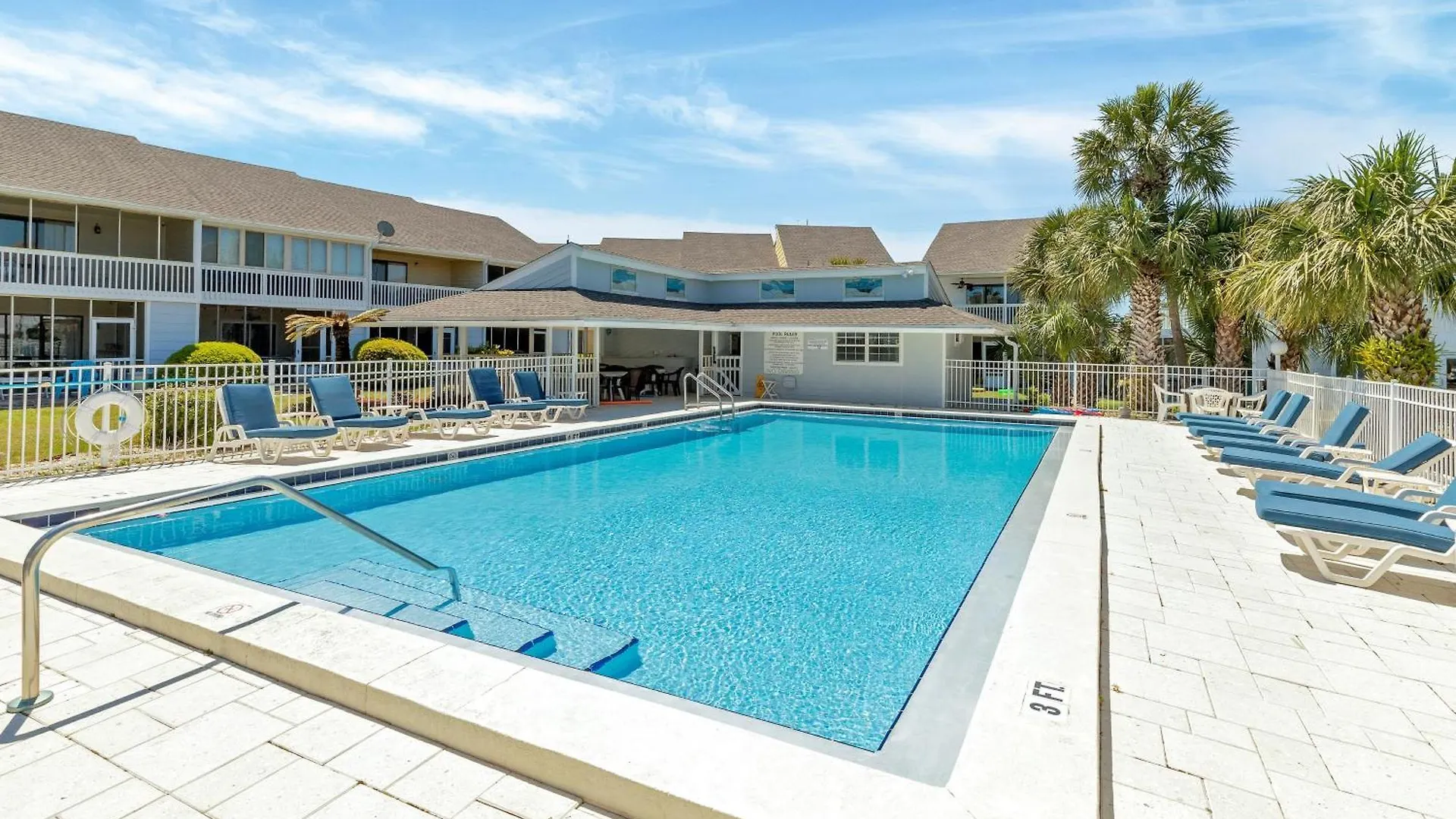 Apartment Oceania 204- By Holiday Isle Properties Destin