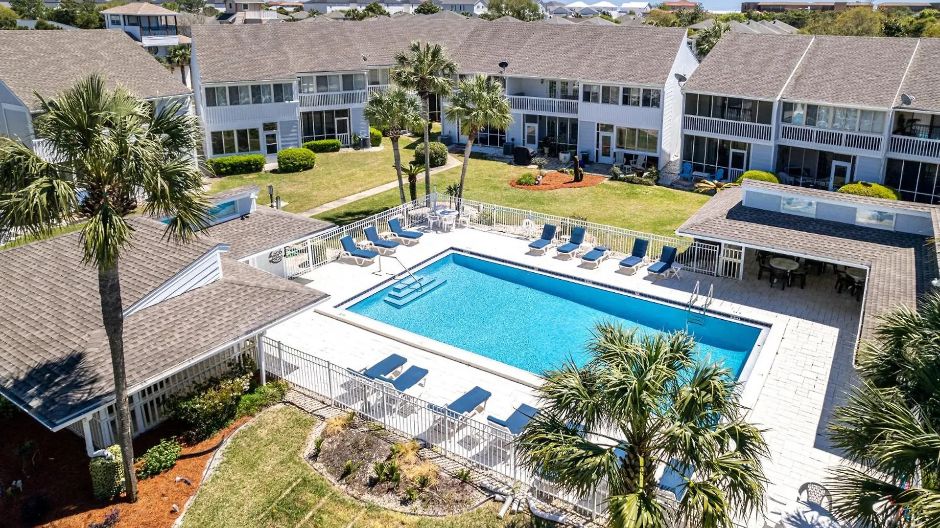 Apartment Oceania 204- By Holiday Isle Properties Destin